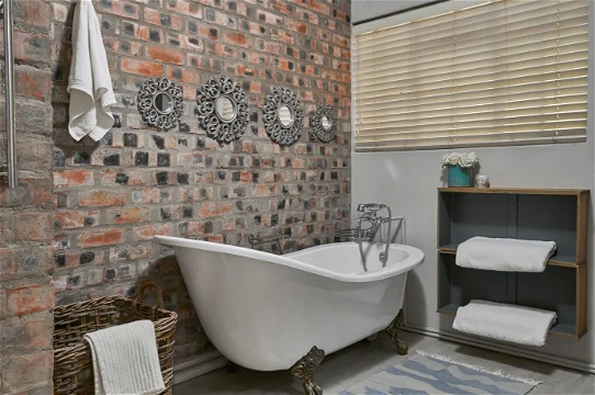 5 Bedroom Property for Sale in Clarens Free State